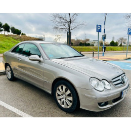 MERCEDES BENZ CLK 200...