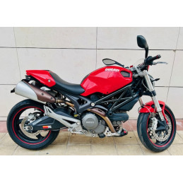 DUCATI MONSTER 696+